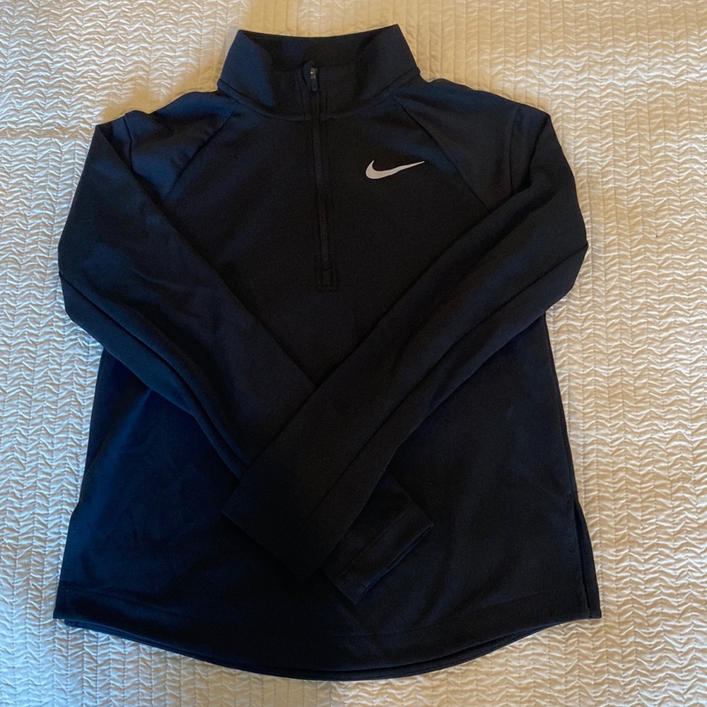 Girls Nike dri-fit pullover, size M, black